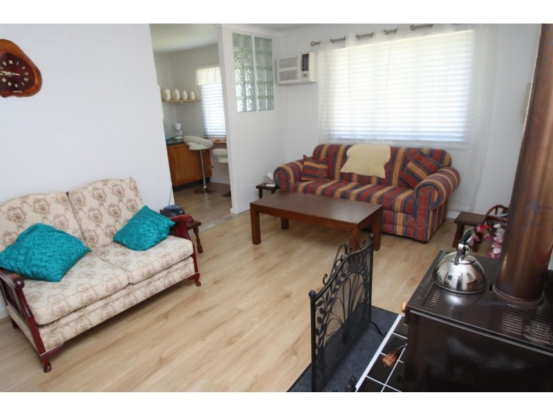 88 Barawell Street, Wallangarra QLD 4383