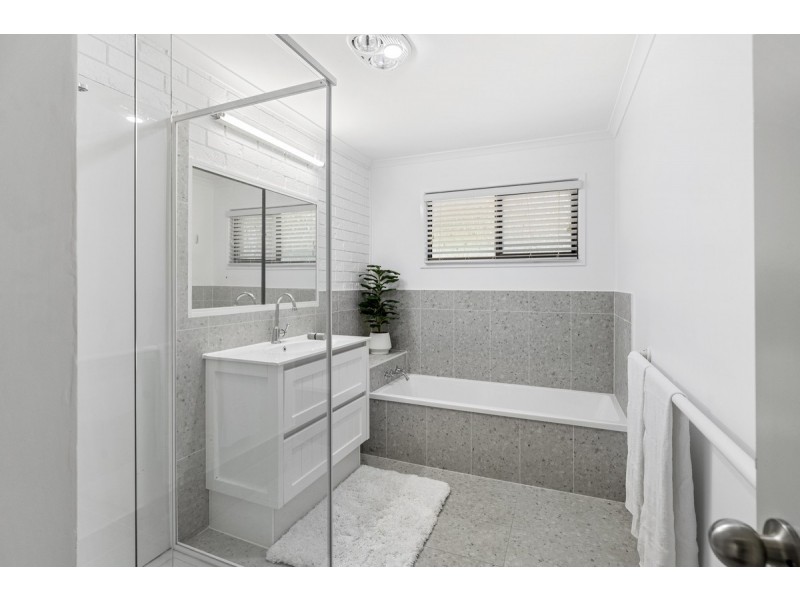 16 Dean Road, Alexandra Hills QLD 4161