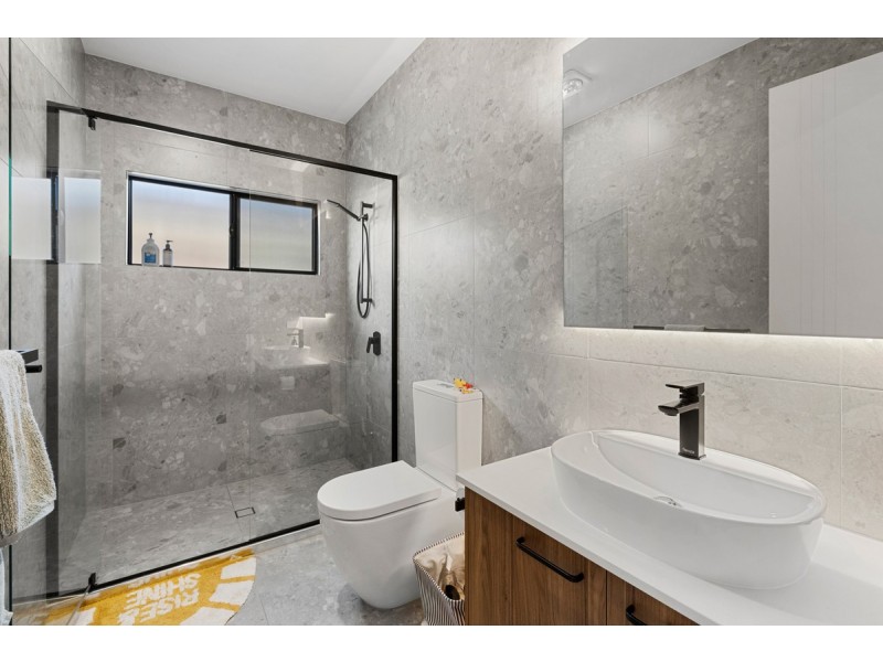 73 Gordon Street, Ormiston QLD 4160