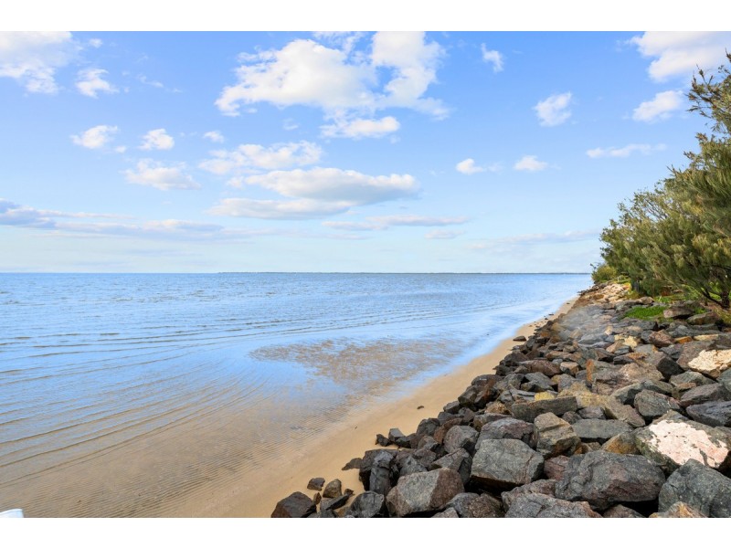 31 First Avenue, Beachmere QLD 4510