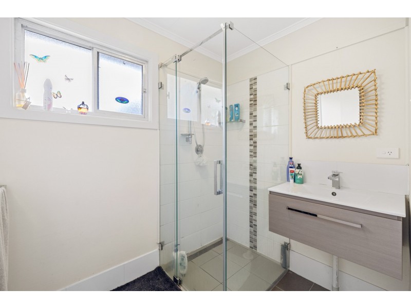 31 First Avenue, Beachmere QLD 4510