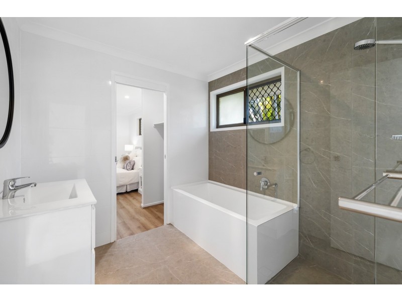 6 Salcombe Court, Alexandra Hills QLD 4161