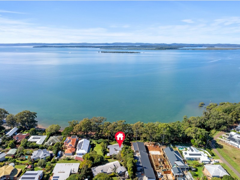 88 Broadwater Terrace, Redland Bay QLD 4165