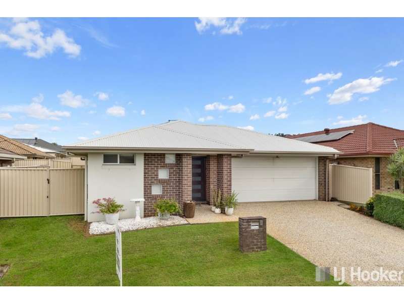 4 Isla Avenue, Redland Bay QLD 4165