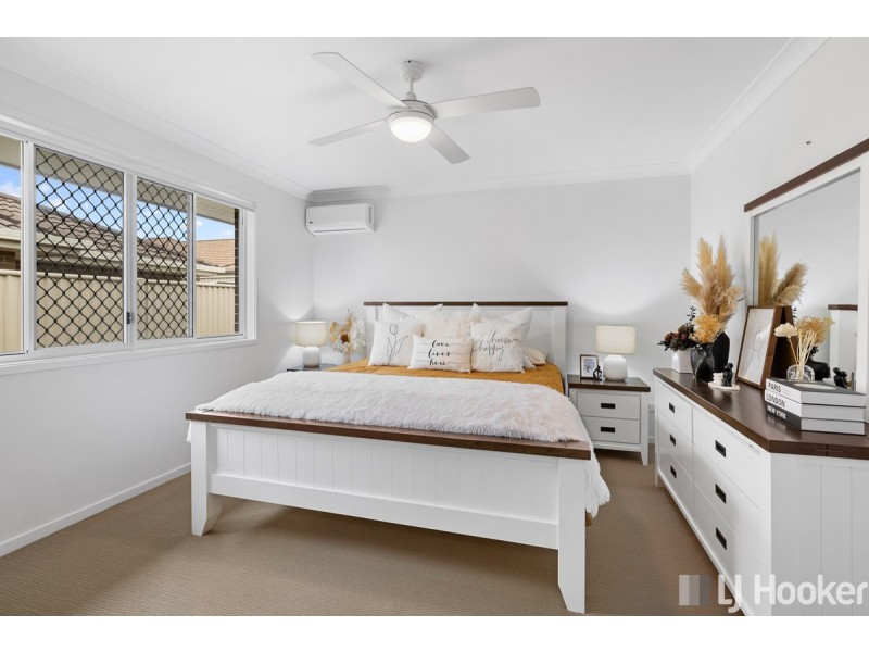 4 Isla Avenue, Redland Bay QLD 4165