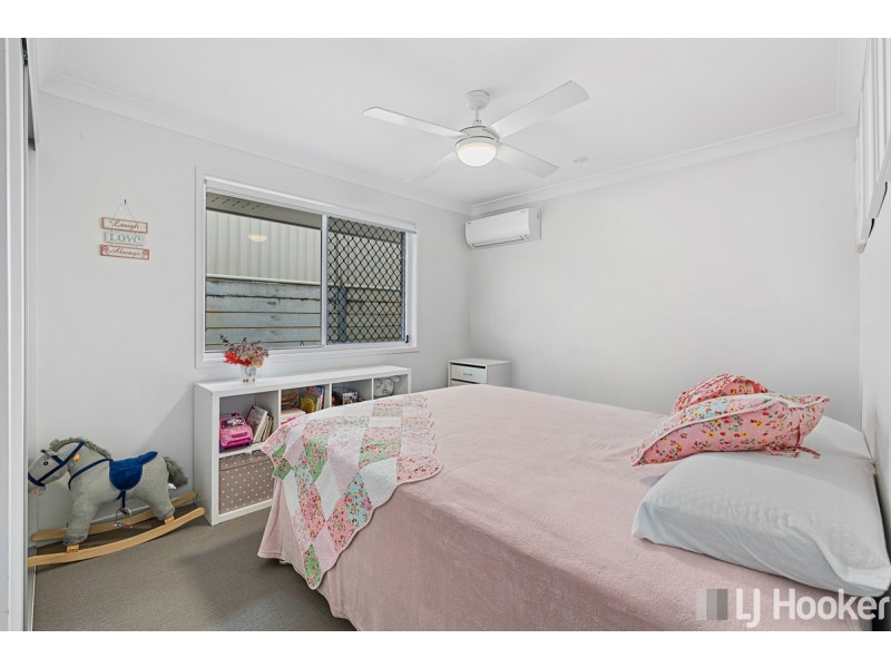 4 Isla Avenue, Redland Bay QLD 4165