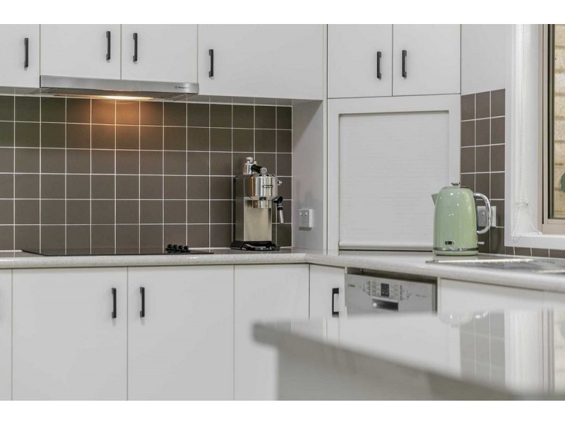 55 Emperor Drive, Redland Bay QLD 4165