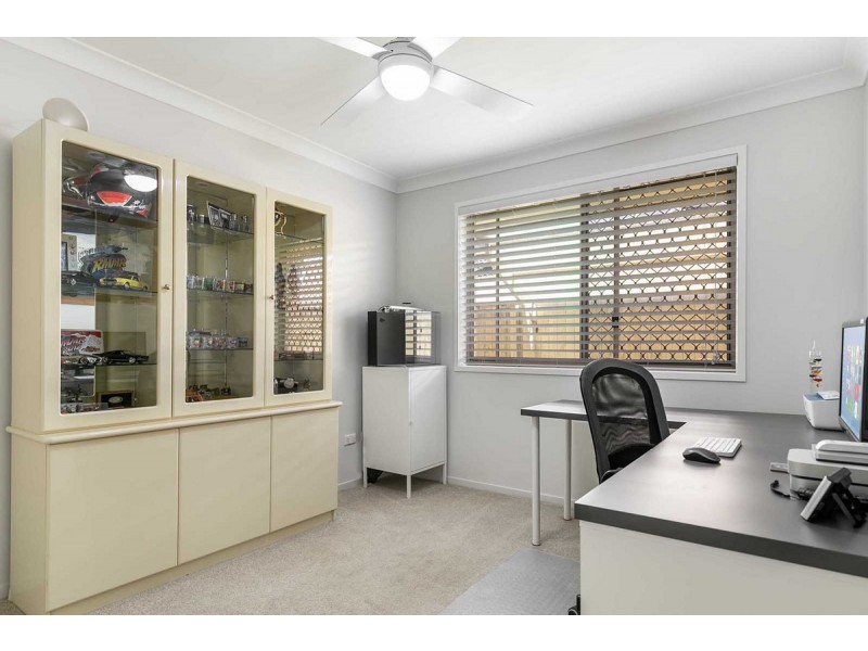 55 Emperor Drive, Redland Bay QLD 4165