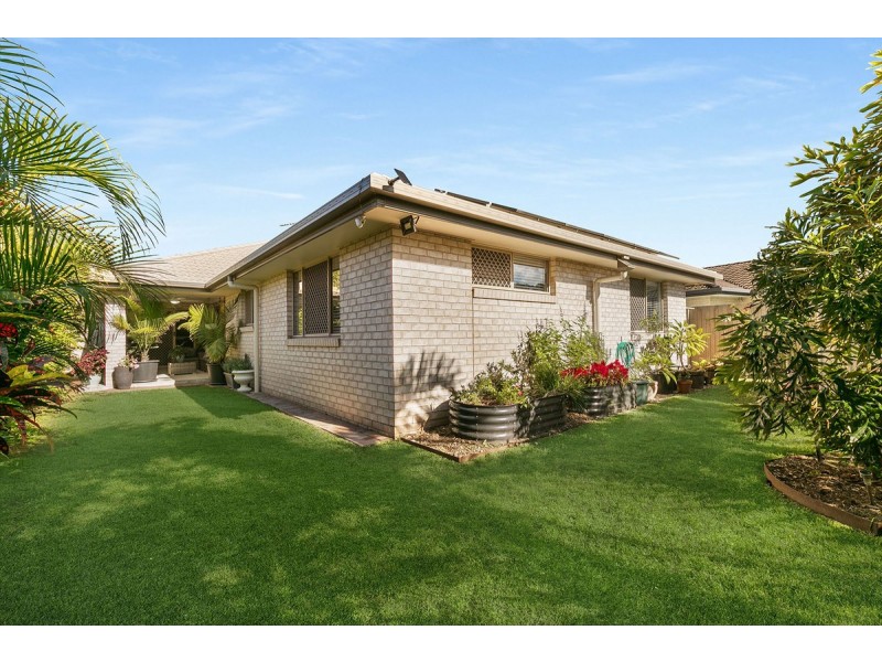55 Emperor Drive, Redland Bay QLD 4165