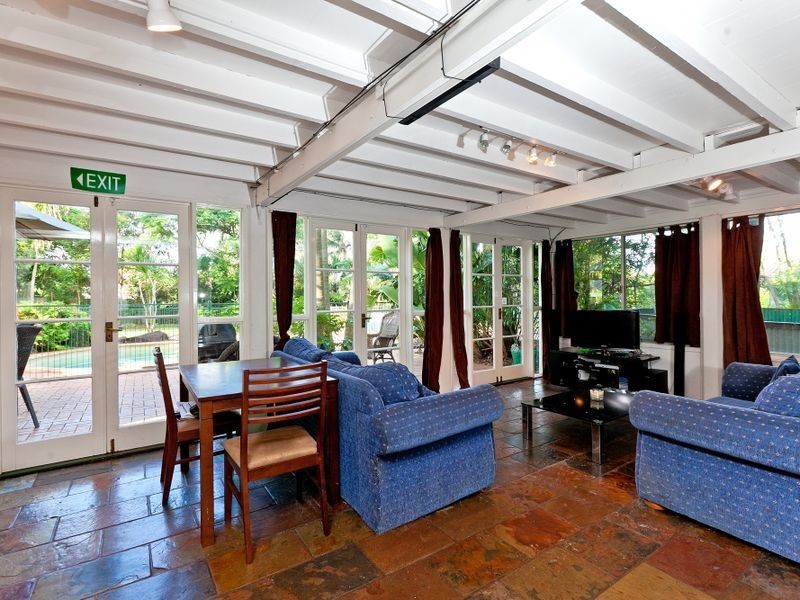 10 Warner Street, Wellington Point QLD 4160