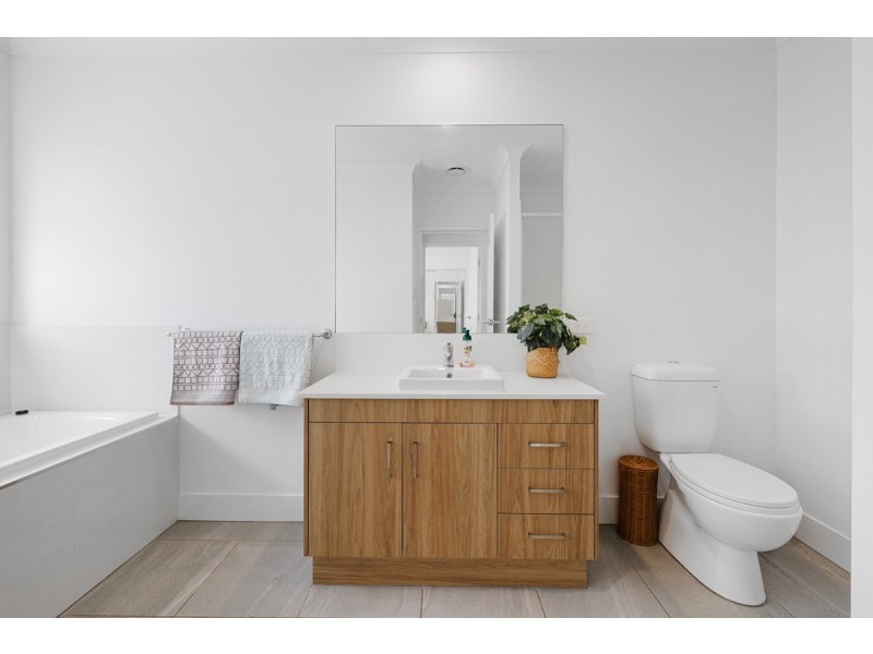 19a Plumer Street, Wellington Point QLD 4160