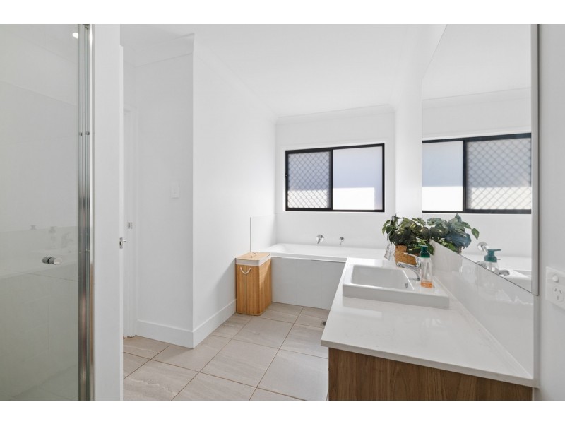 19a Plumer Street, Wellington Point QLD 4160