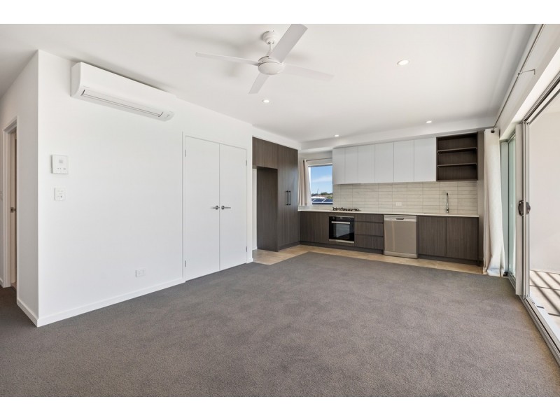 303/10-12 Mermaid Street, Chermside QLD 4032