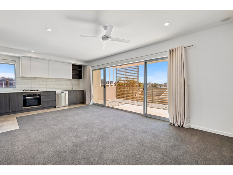 303/10-12 Mermaid Street, Chermside QLD 4032