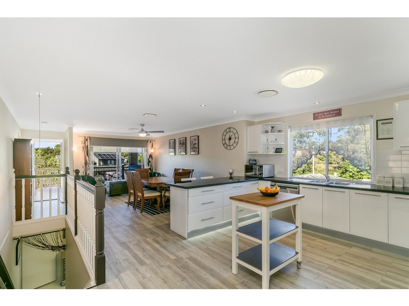 21 Scott Street, Redland Bay QLD 4165