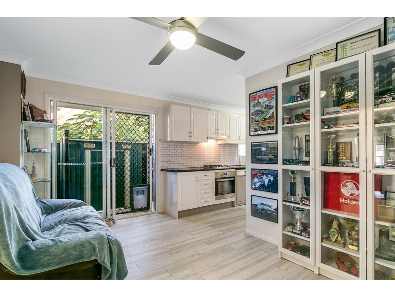 21 Scott Street, Redland Bay QLD 4165