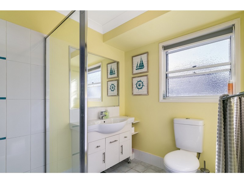 21 Scott Street, Redland Bay QLD 4165