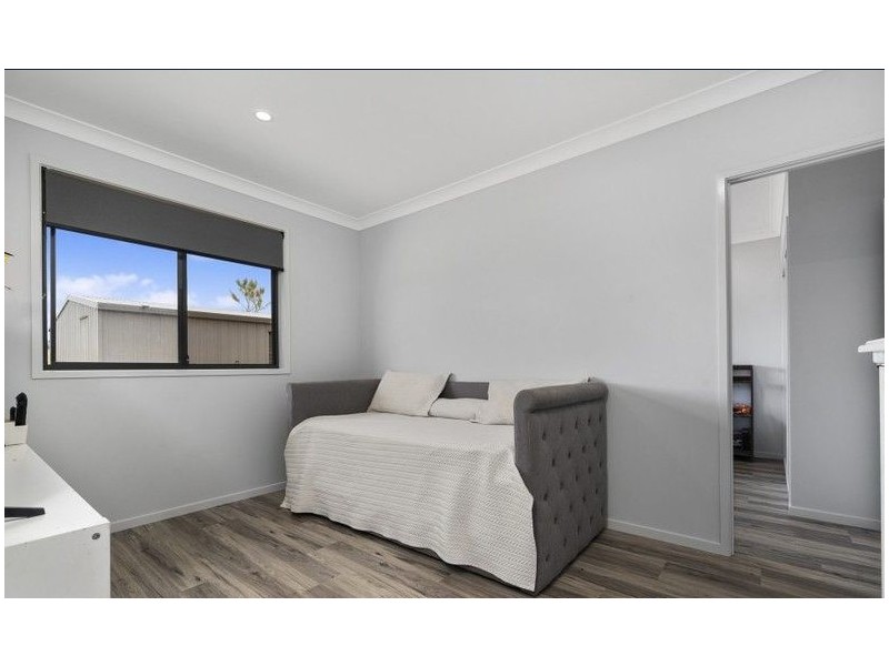 1 Prospector Rise, Winya QLD 4515