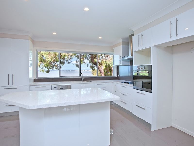 2 Sturgeon Street, Ormiston QLD 4160