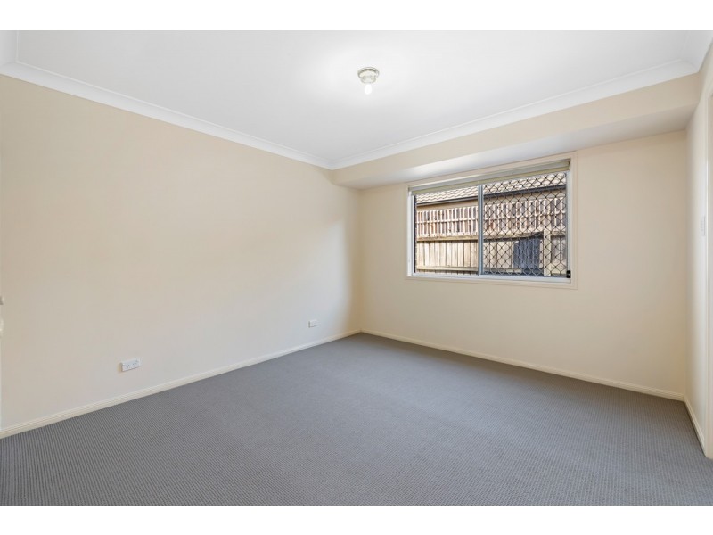 3 Neville Close, Redland Bay QLD 4165