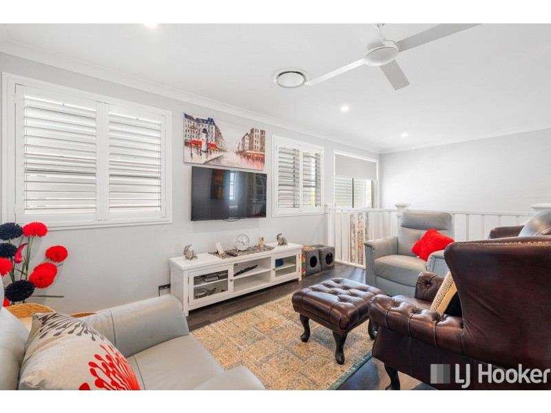 15 Simon Street, Victoria Point QLD 4165