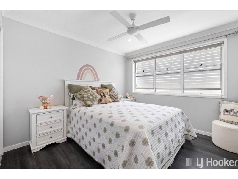 15 Simon Street, Victoria Point QLD 4165