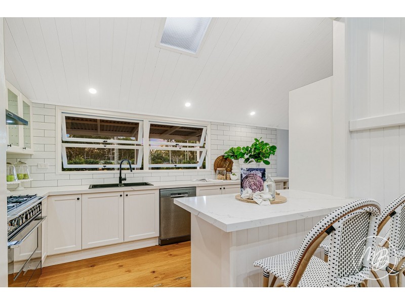 97 Bainbridge Street, Ormiston QLD 4160