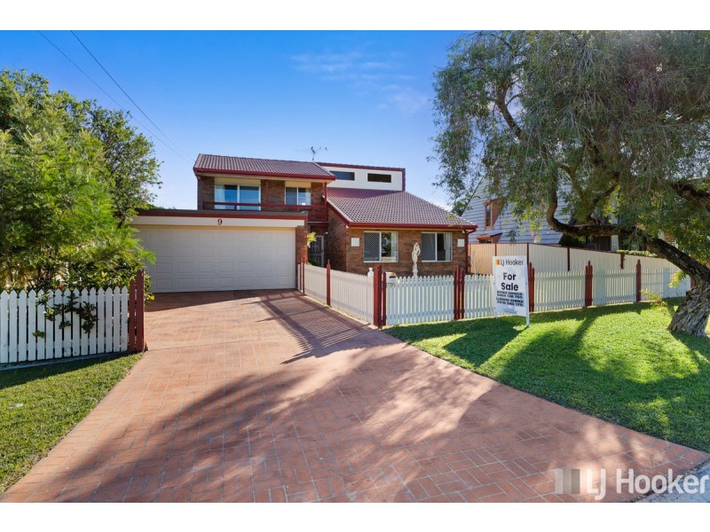 9 Scott Street, Redland Bay QLD 4165
