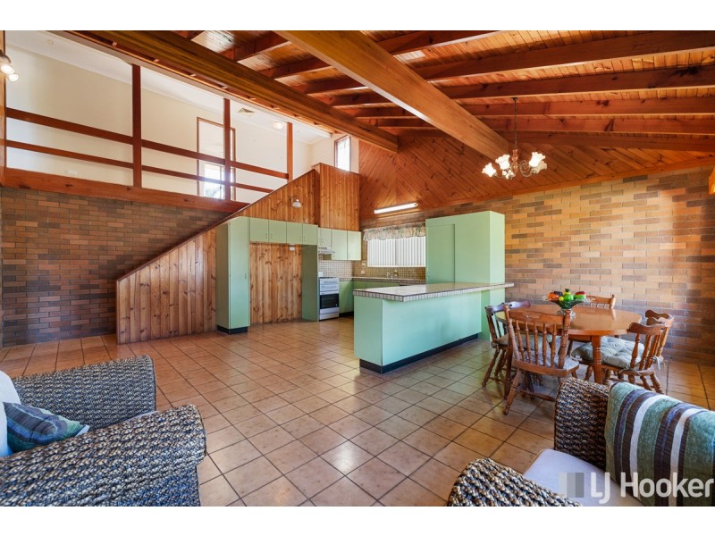 9 Scott Street, Redland Bay QLD 4165