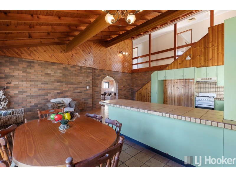 9 Scott Street, Redland Bay QLD 4165