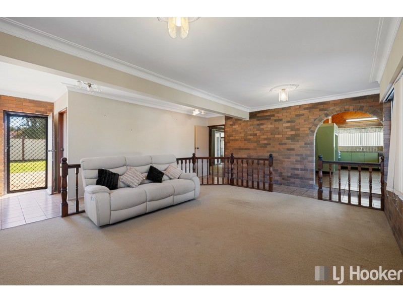 9 Scott Street, Redland Bay QLD 4165