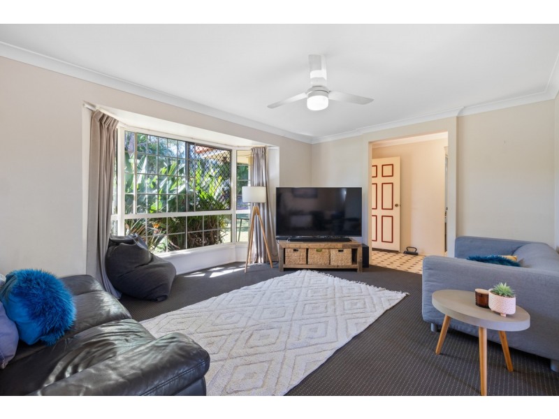 3 Westburn Court, Redland Bay QLD 4165