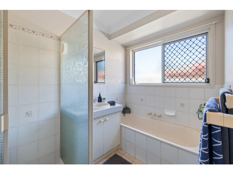 3 Westburn Court, Redland Bay QLD 4165