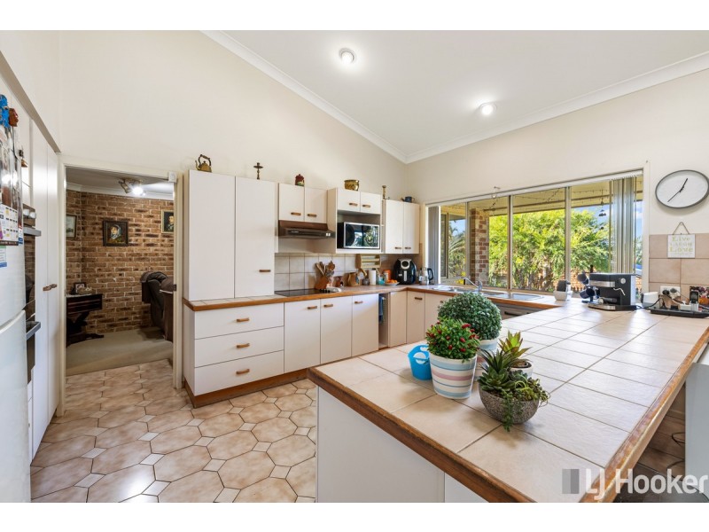 11 Hucker Court, Cleveland QLD 4163