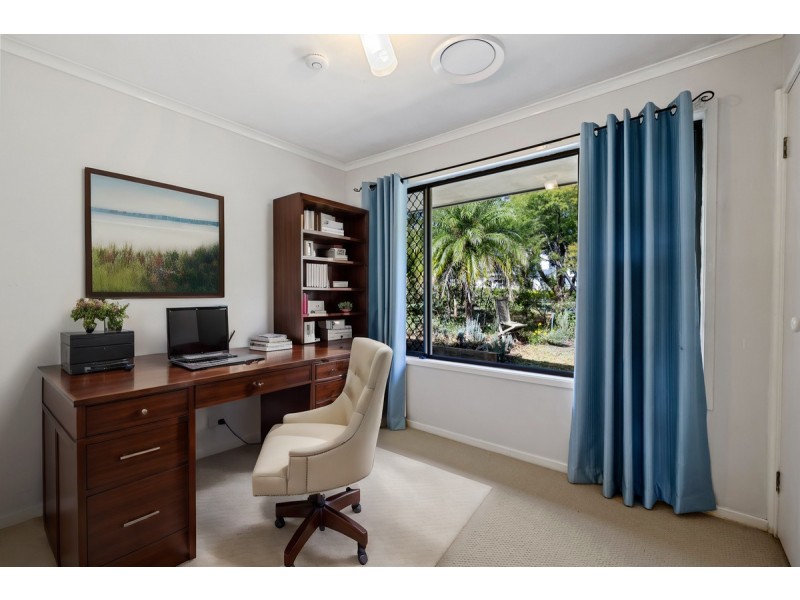 24 Catherine Street, Birkdale QLD 4159