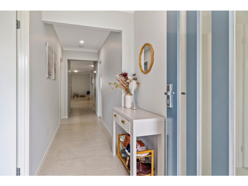 26 Larbonya Crescent, Capalaba QLD 4157