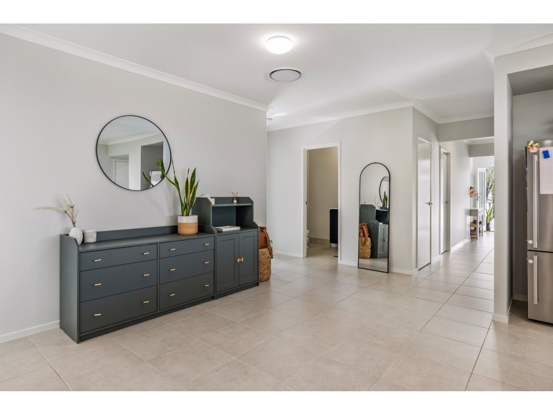 26 Larbonya Crescent, Capalaba QLD 4157