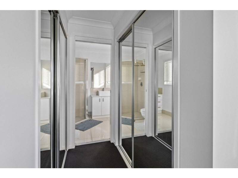 45/57 Charles Canty Drive, Wellington Point QLD 4160