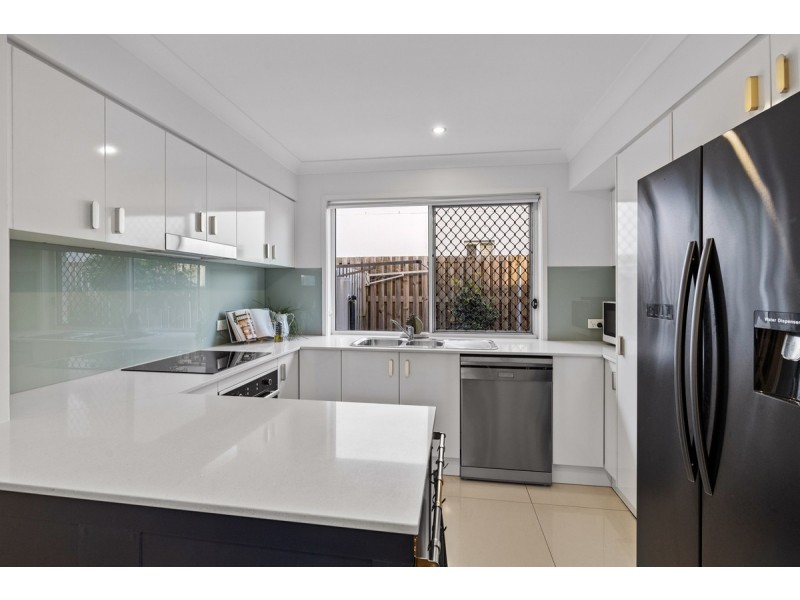 45/57 Charles Canty Drive, Wellington Point QLD 4160