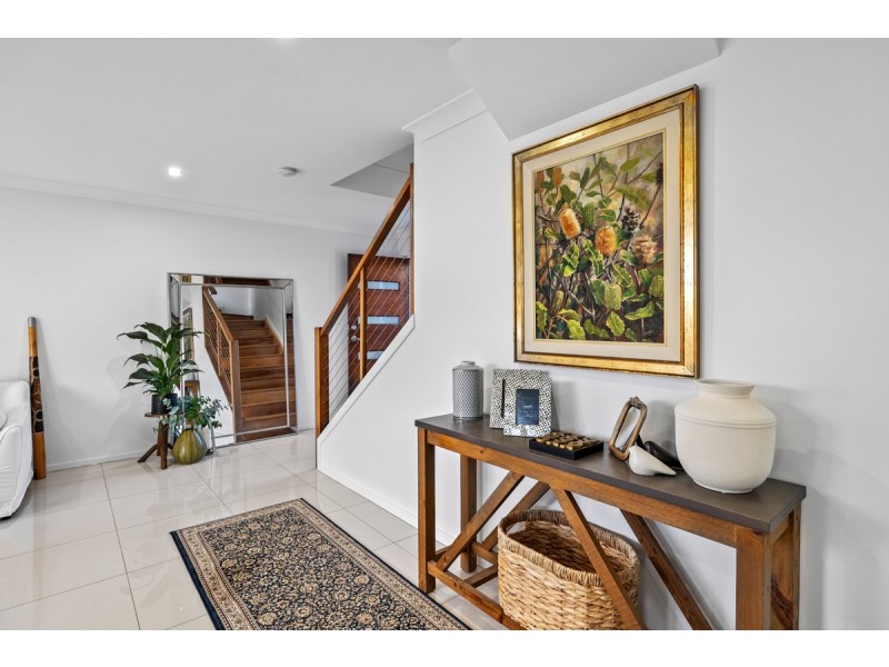 45/57 Charles Canty Drive, Wellington Point QLD 4160