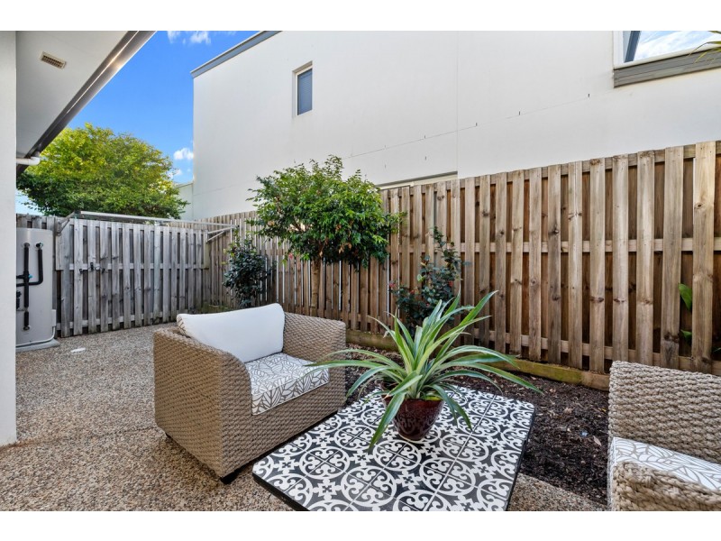 45/57 Charles Canty Drive, Wellington Point QLD 4160