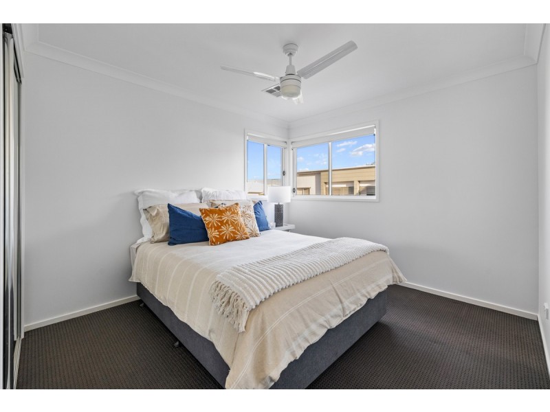 45/57 Charles Canty Drive, Wellington Point QLD 4160