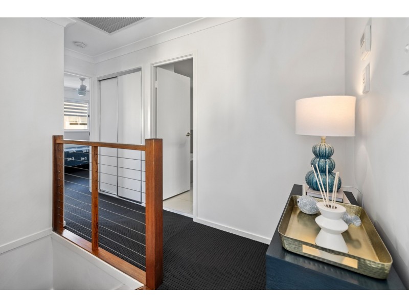 45/57 Charles Canty Drive, Wellington Point QLD 4160