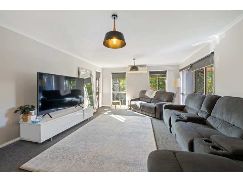 13 Kimbolton Drive, Redland Bay QLD 4165