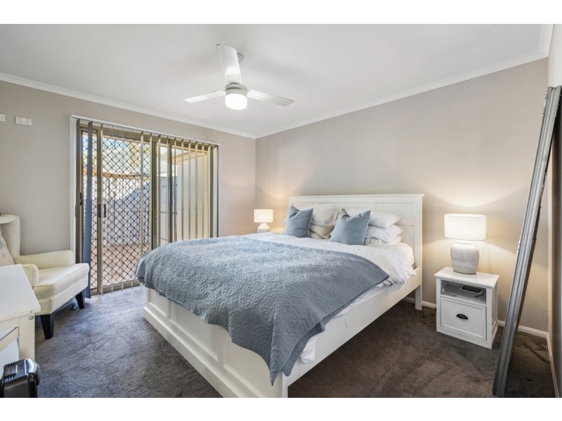 13 Kimbolton Drive, Redland Bay QLD 4165