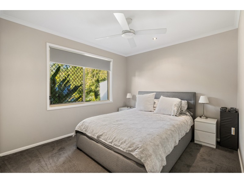 13 Kimbolton Drive, Redland Bay QLD 4165