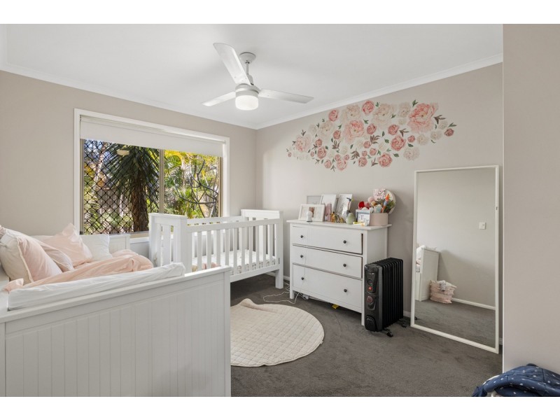 13 Kimbolton Drive, Redland Bay QLD 4165
