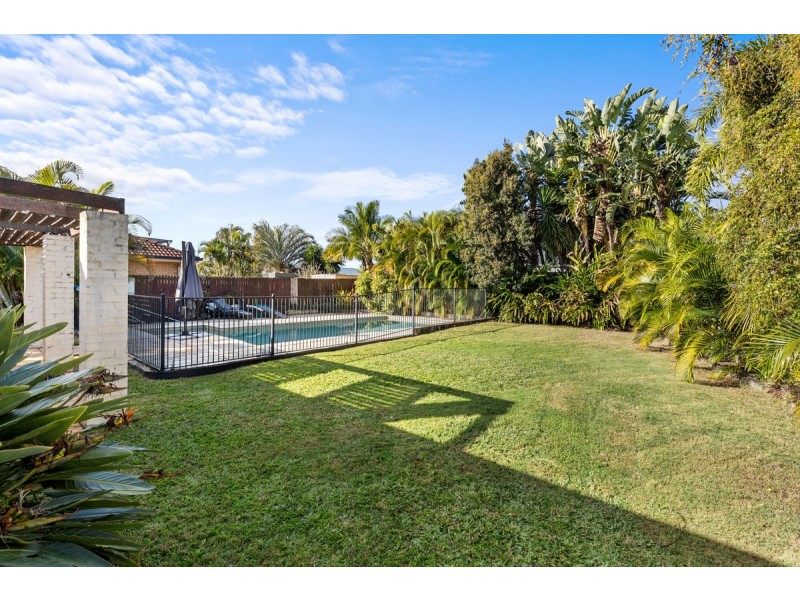 13 Kimbolton Drive, Redland Bay QLD 4165