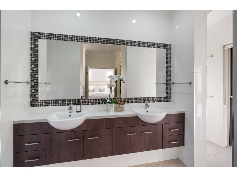 17 Megan Court, Thornlands QLD 4164