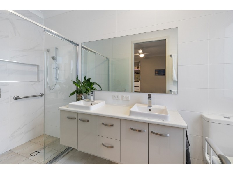 17 Megan Court, Thornlands QLD 4164